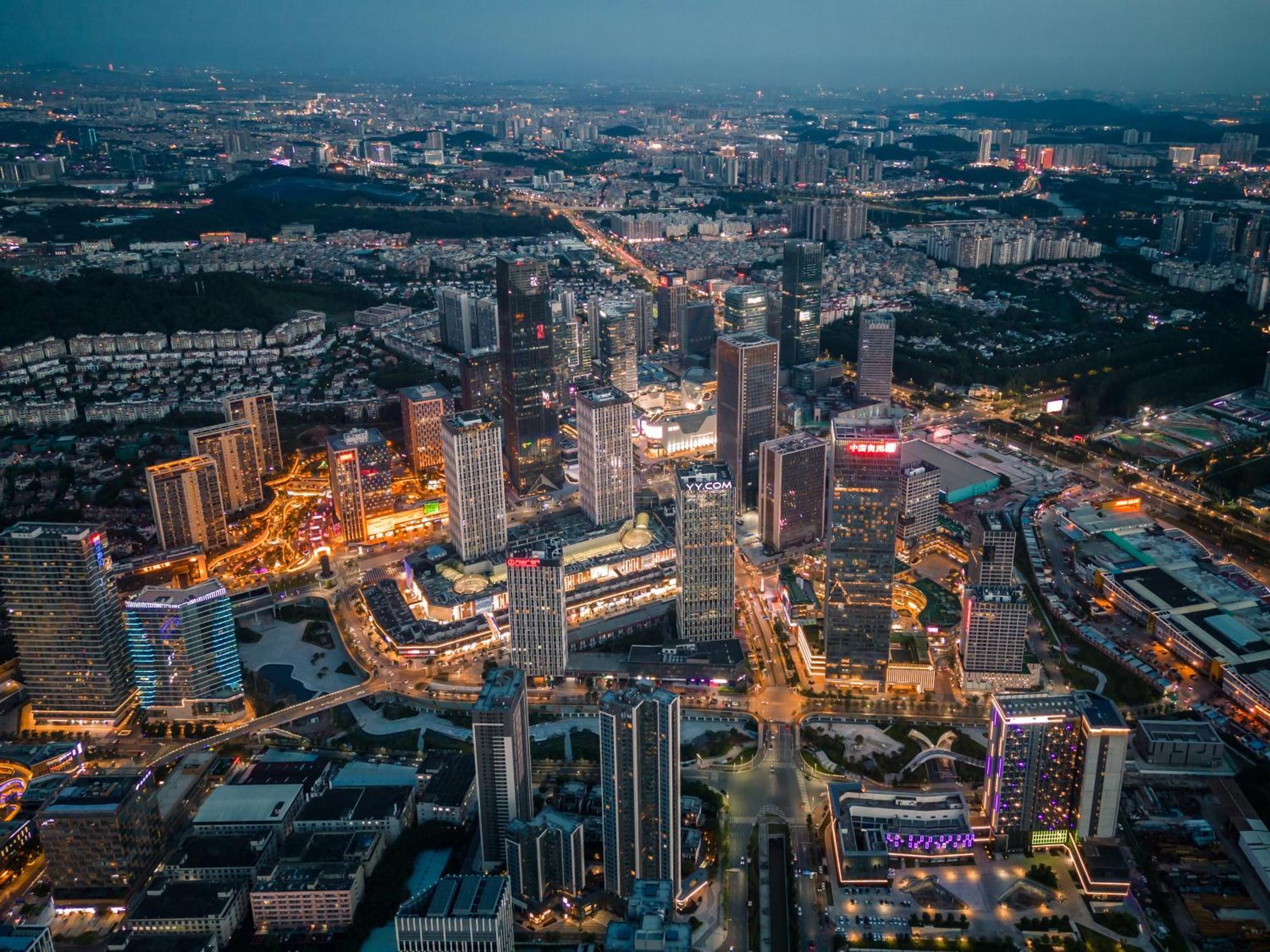 Отель Sheraton Guangzhou Panyu Экстерьер фото